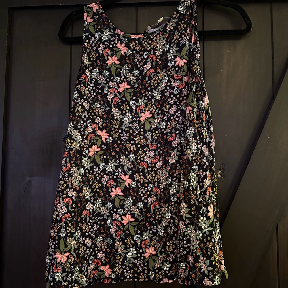 Women’s Floral Sleeveless Shirt from Loft